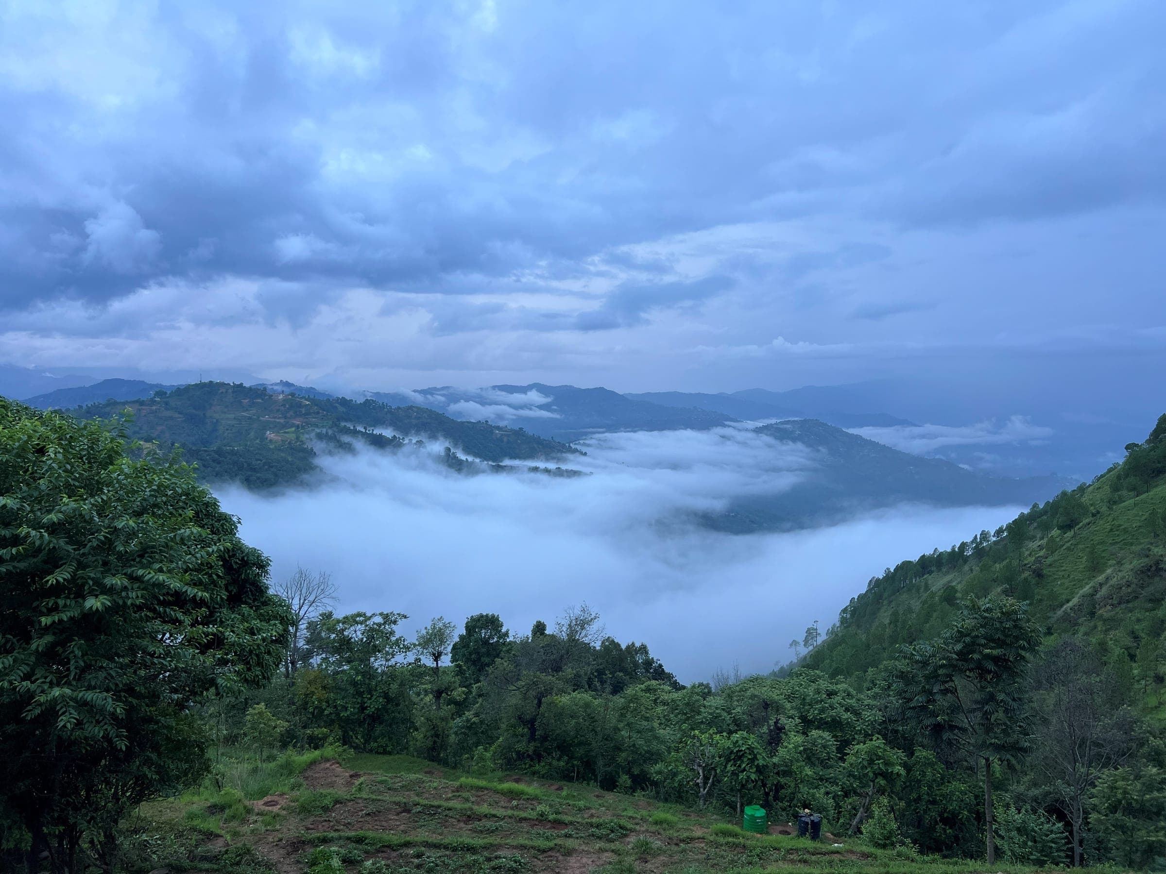 Morning cloud filling the valleys below Thumka